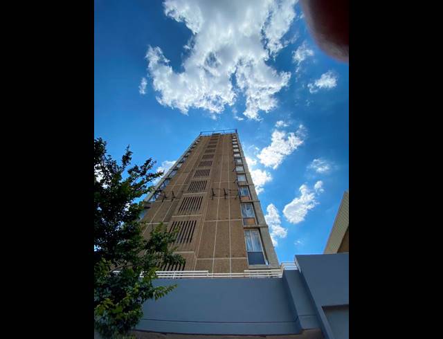 2 BEDROOM APARTMENT FOR SALE IN FERNDALE